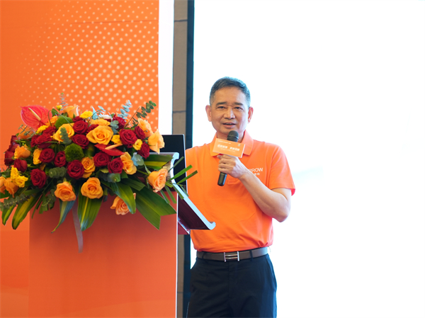 AAAAA 瓷砖十大品牌箭牌家居董事长谢岳荣峰会演讲现场