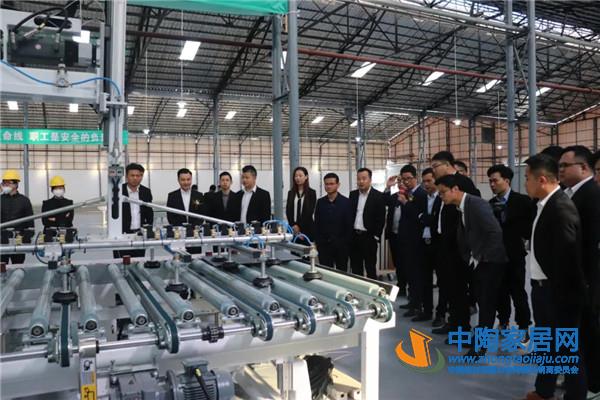 新岩素整体家居复合加工中心开业